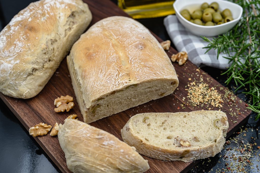 Einfaches Ciabatta Rezept - leckeres italienisches Brot als Dinnerbrot