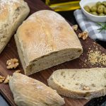 Einfaches Ciabatta Rezept - leckeres italienisches Brot als Dinnerbrot