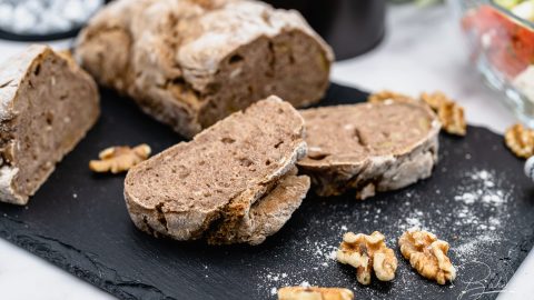 Vollkornbrot Rezept - einfach, schnell, lecker - dunkles Brot backen