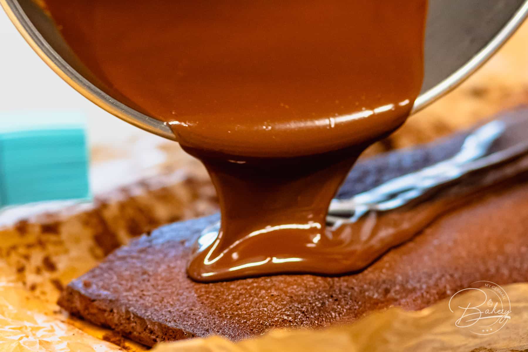 Schokoladen Brownies Rezept - Lebkuchen Brownies Rezept - Backblog / Foodblog / Einfaches Rezept Weihnachtskuchen mit Schokolade - Lebkuchen-Brownie mit Schokolade - Traditionelles Kuchenrezept - Backanleitung - einfacher schneller Brownie-Kuchen