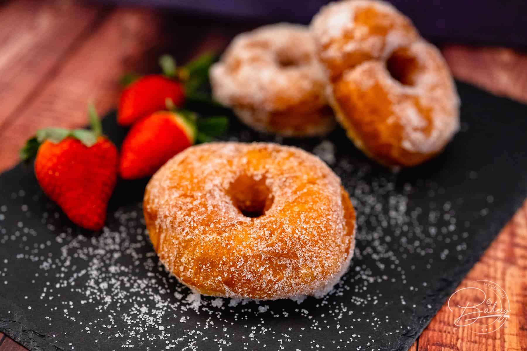 Donuts selber machen - einfaches Rezept - wie Berliner, Pfannkuchen, Krapfen - Donuts Rezept - einfach selber backen