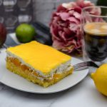 Sahnekuchen ohne Mehl - Biskuitkuchen mit Maracuja - glutenfrei - Pfirsich-Maracuja-Kuchen - Vanillepudding Kuchen