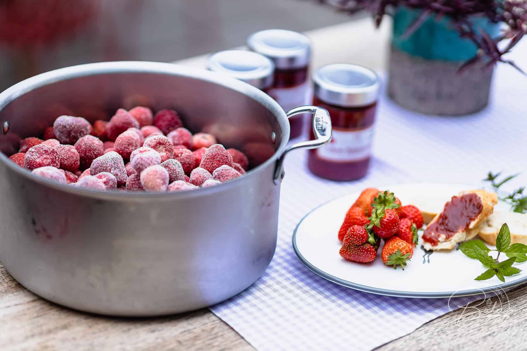 Rezept Erdbeermarmelade einfach - Marmelade schnell gemacht - Marmelade aus Erdbeeren selber machen - frische Erdbeeren, Tiefkühl Erdbeeren, TK Erdbeeren